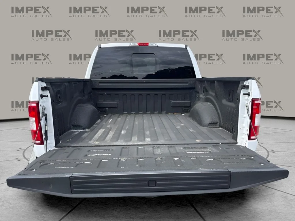 Used 2020 White Ford XLT image 28