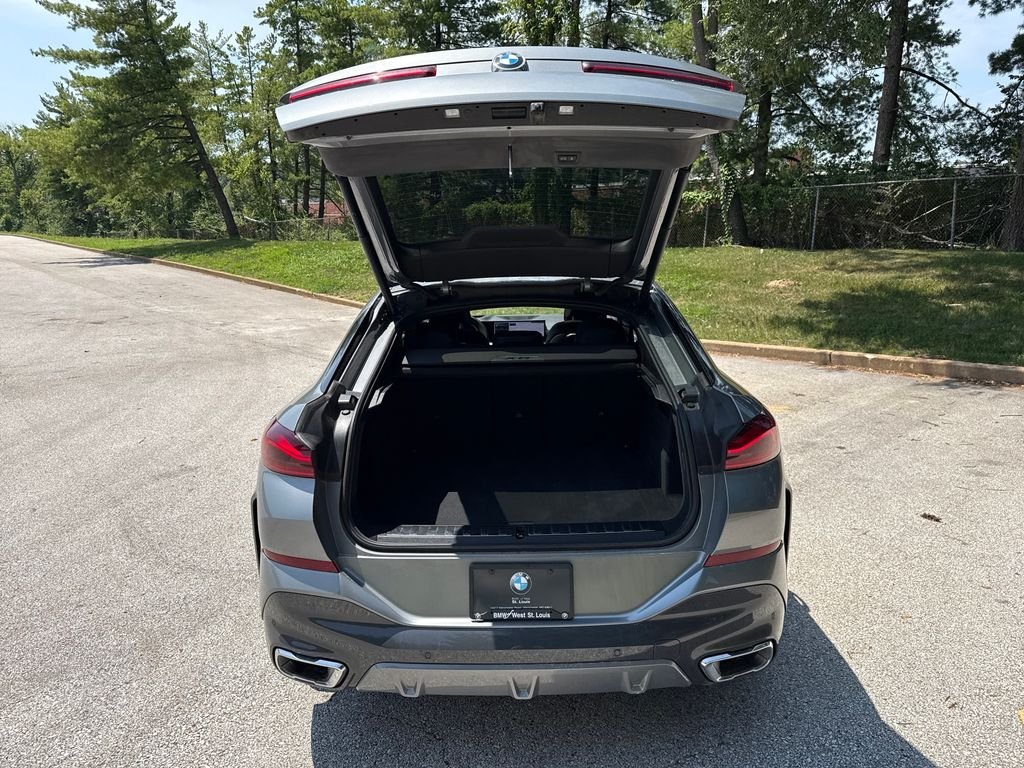 Used 2026 Gray BMW xDrive40i image 30