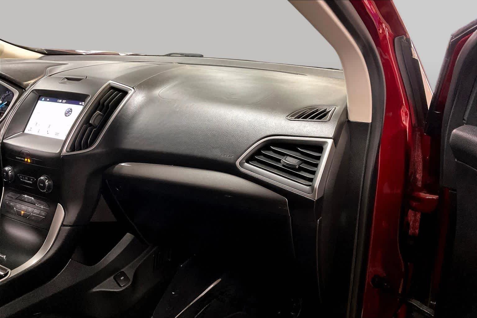 Used 2019 Ruby Red Metallic Tinted Clearcoat Ford SEL image 18