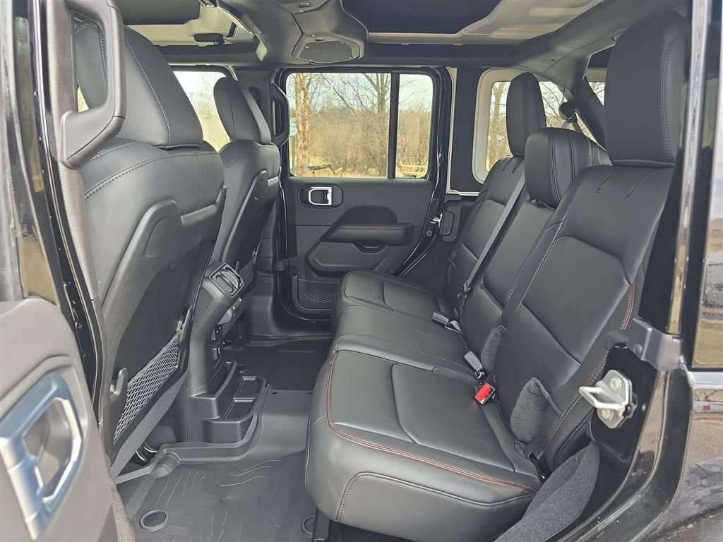 New 2026 Black Clear-Coat Exterior Paint Jeep Rubicon X image 16