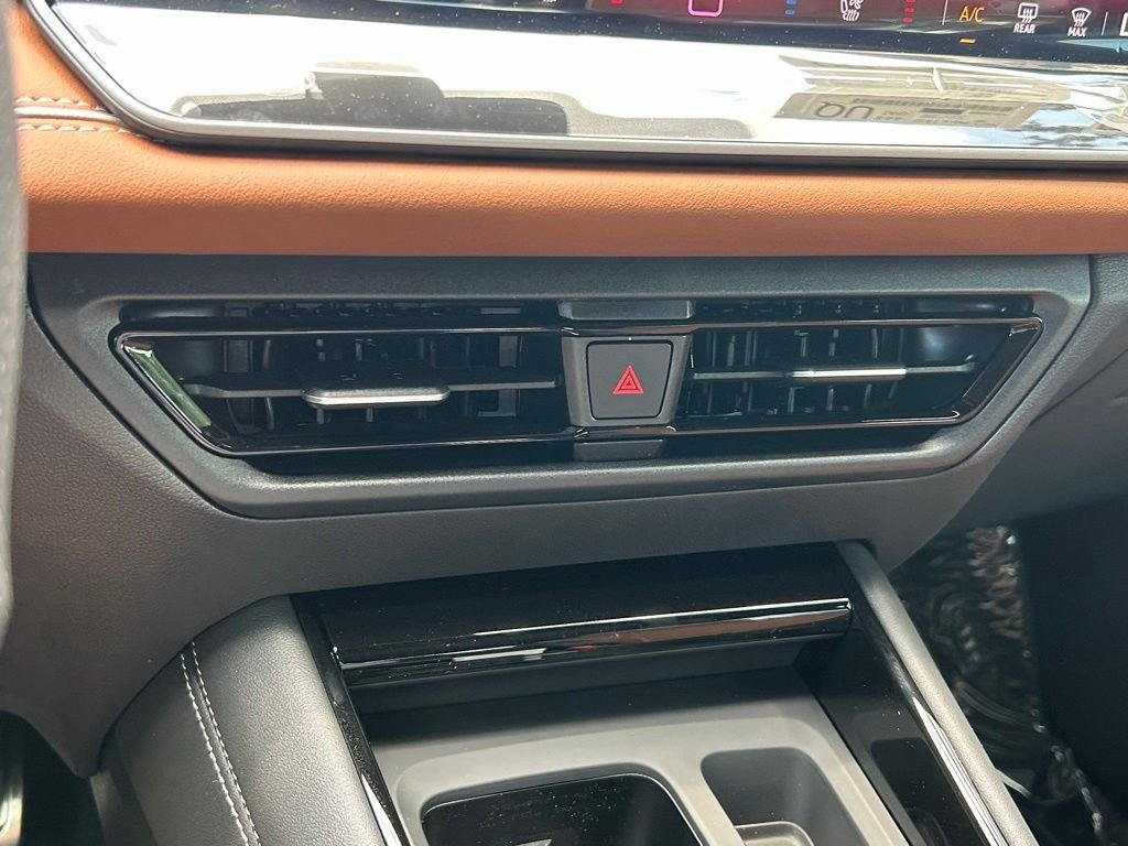 New 2026 Black Volkswagen 2.0T SEL R-Line Turbo image 37