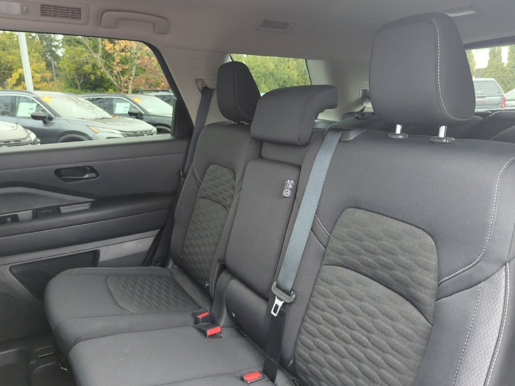 Used 2025 Gray Nissan SV image 19