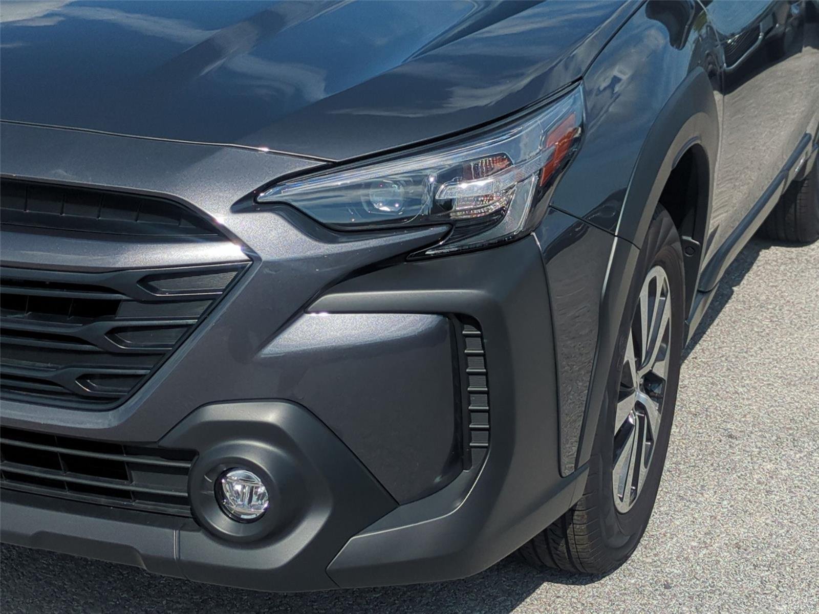 Used 2025 Magnetite Gray Metallic Subaru Premium image 9