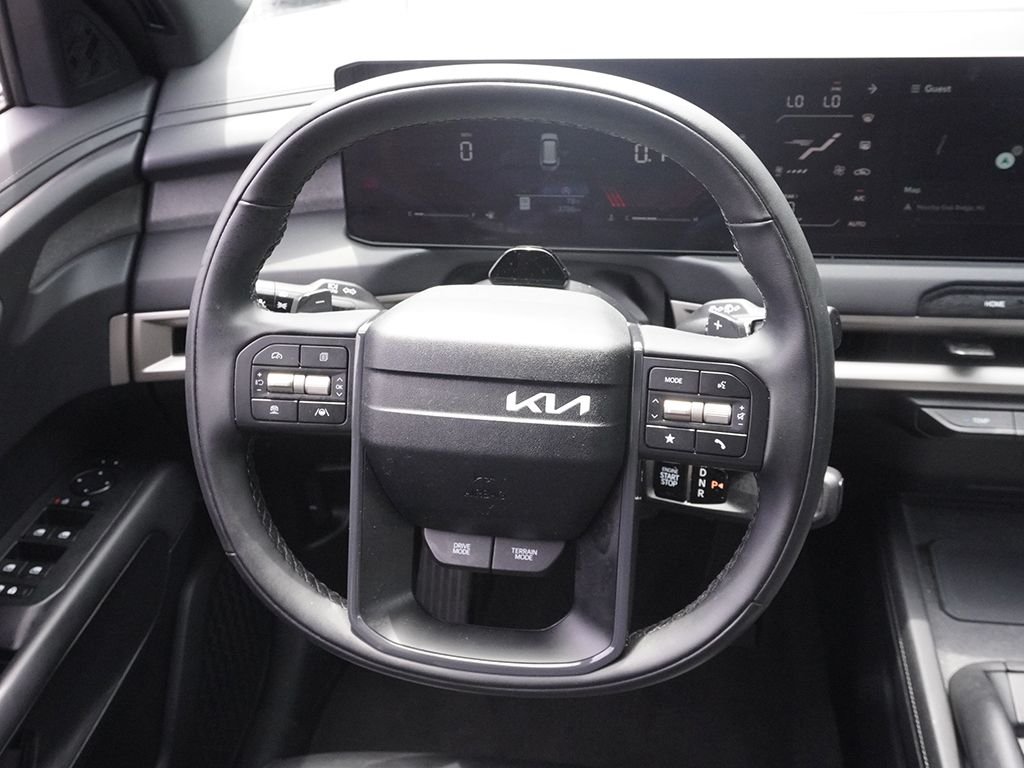 Used 2027 Black Kia S image 53