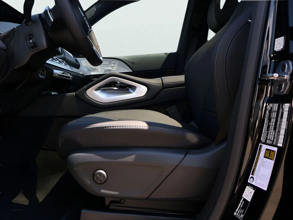 New 2026 Obsidian Black Metallic Mercedes-Benz GLE 350 image 37