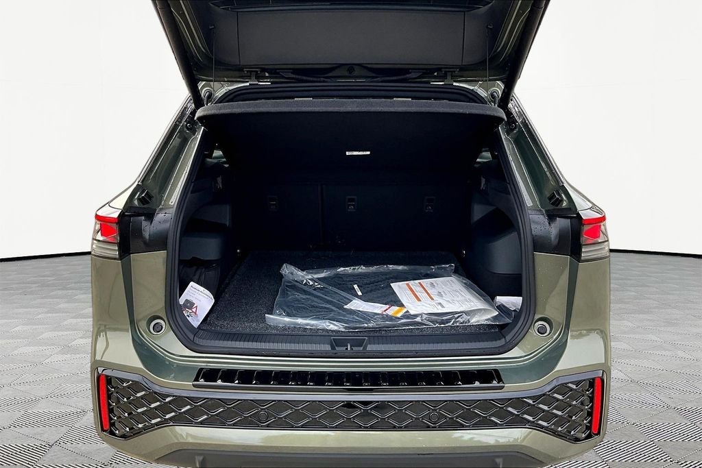 New 2026 Green Volkswagen 2.0T SEL R-Line Turbo image 27