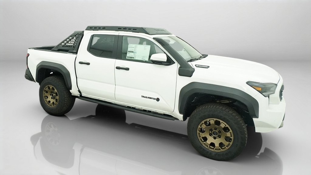 New 2026 Ice Cap Toyota Trailhunter image 41