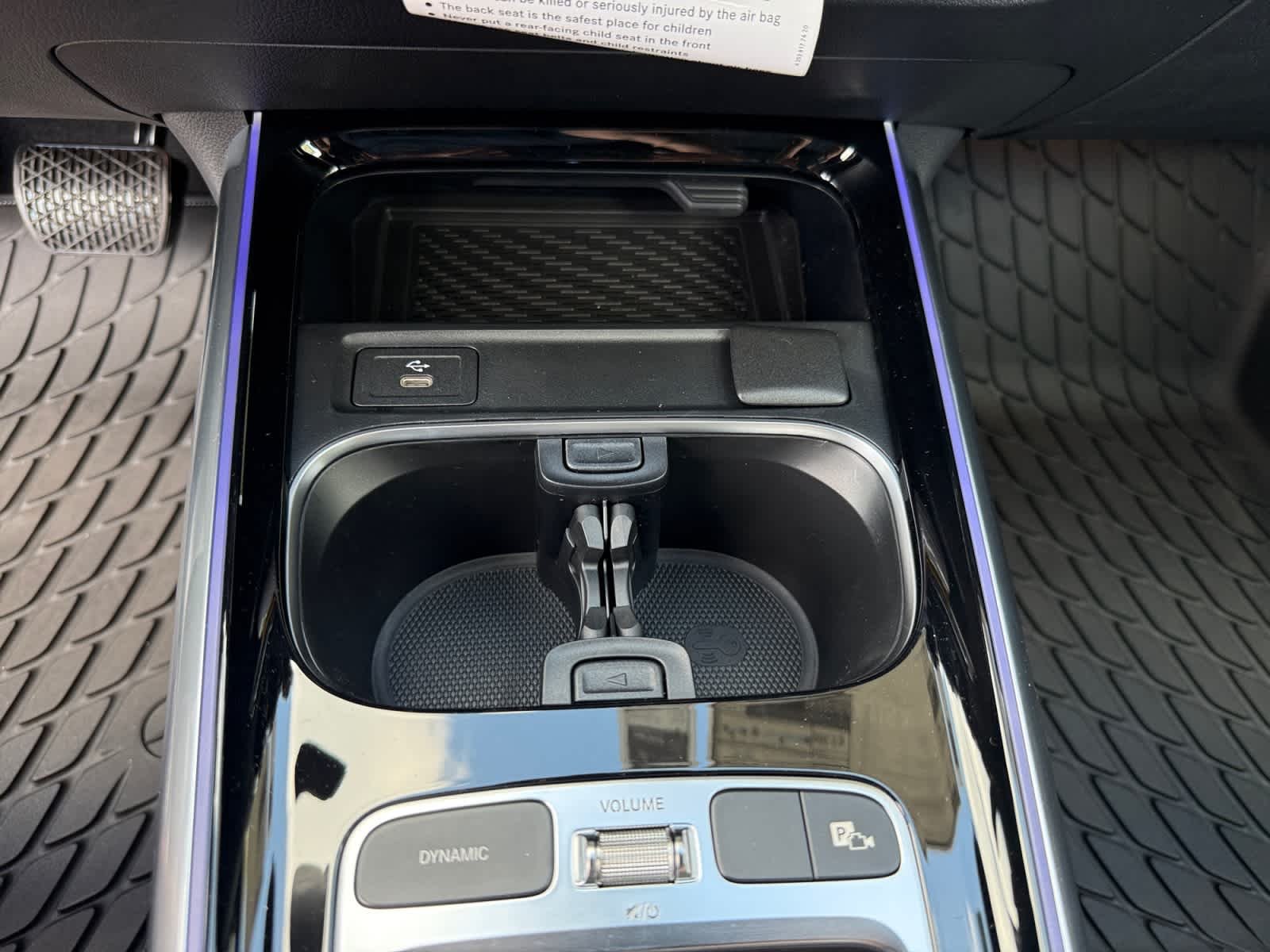 New 2026 Cosmos Black Metallic Mercedes-Benz GLA 250 image 21