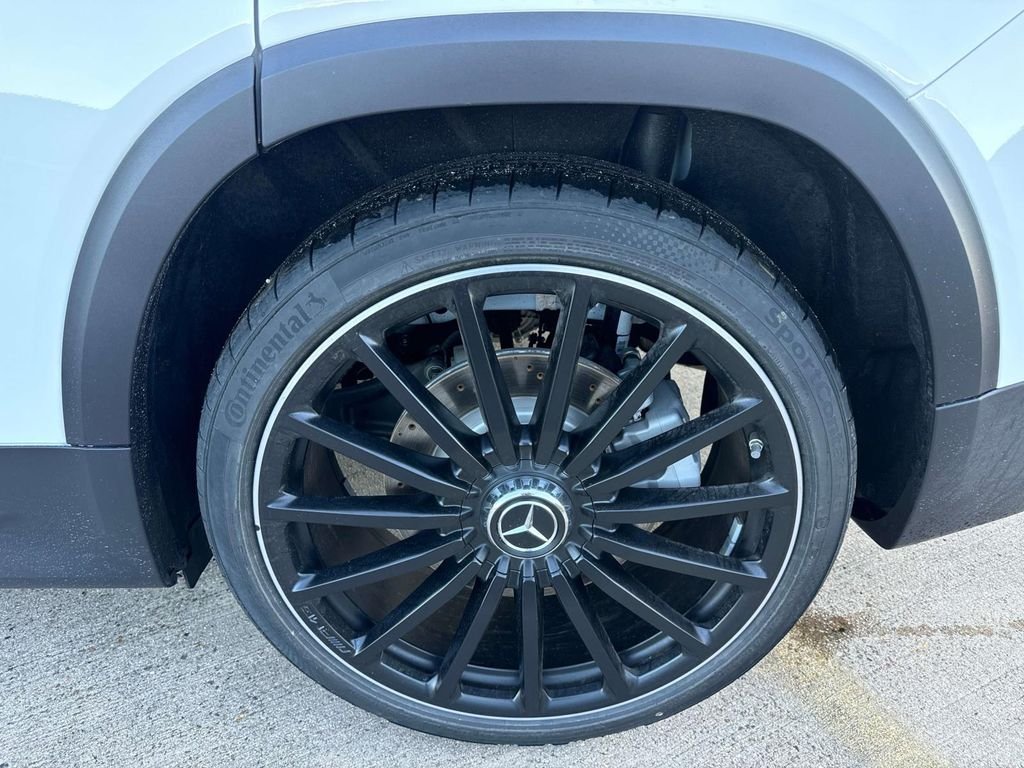 2025 Mercedes-Benz GLB GLB35 AMG - Photo 3