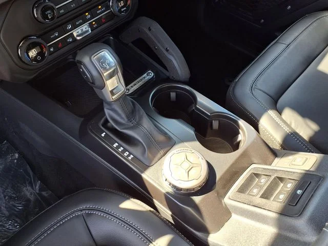 New 2026 Avalanche Ford Outer Banks image 14