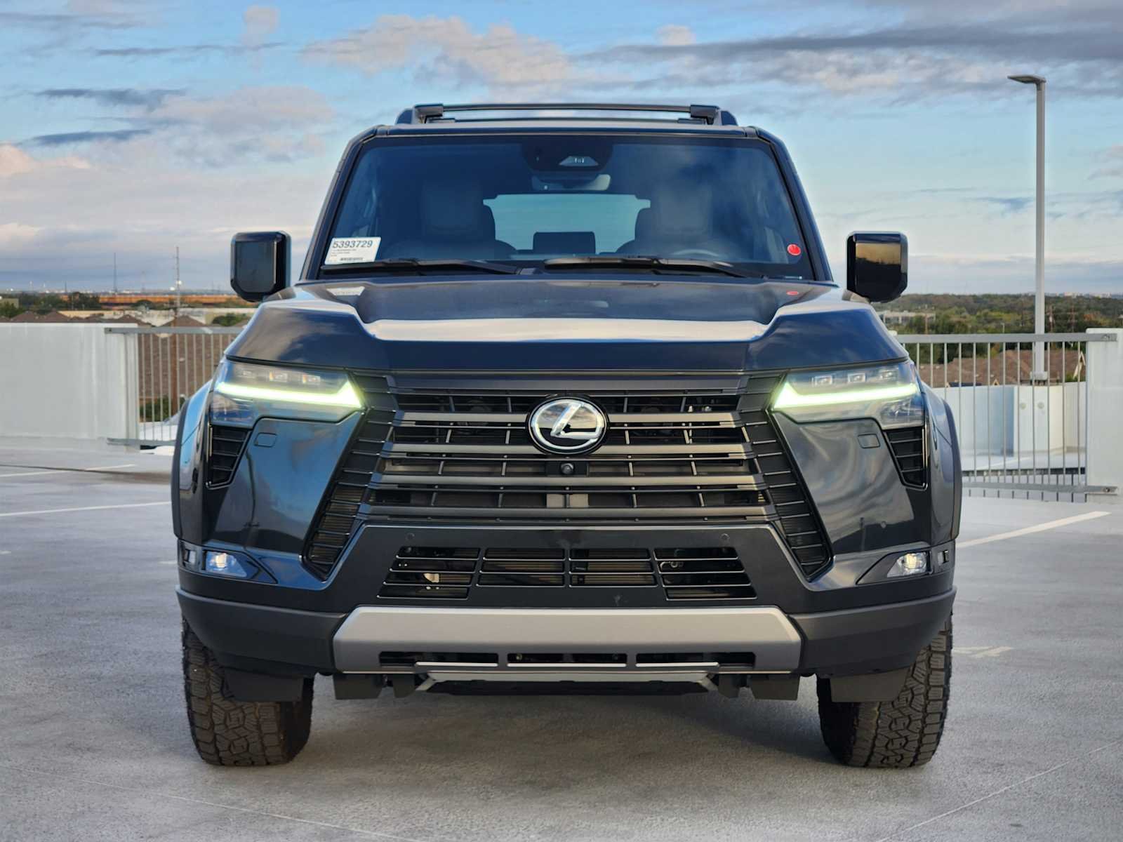 2024 Lexus GX 550 Overtrail photo 2