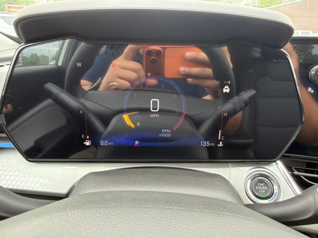 Used 2026 Summit White Chevrolet LT image 25