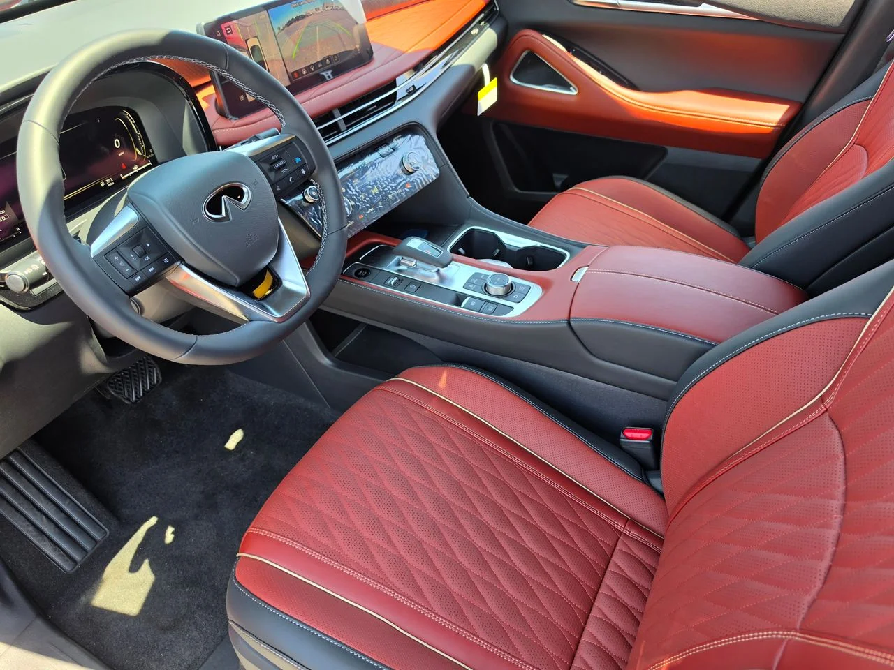 New 2027 2T SUN RED INFINITI Autograph AWD image 12