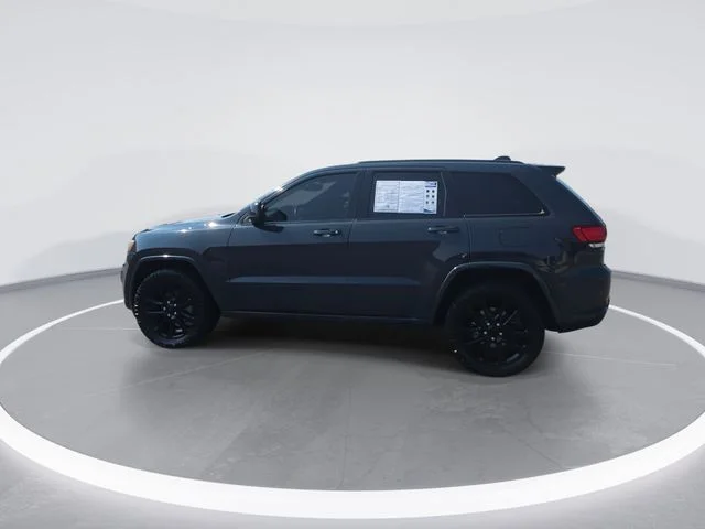 Used 2018 Black Jeep Altitude image 6