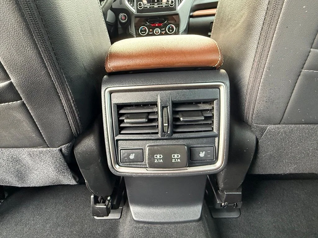 Used 2023 White Subaru Touring image 28