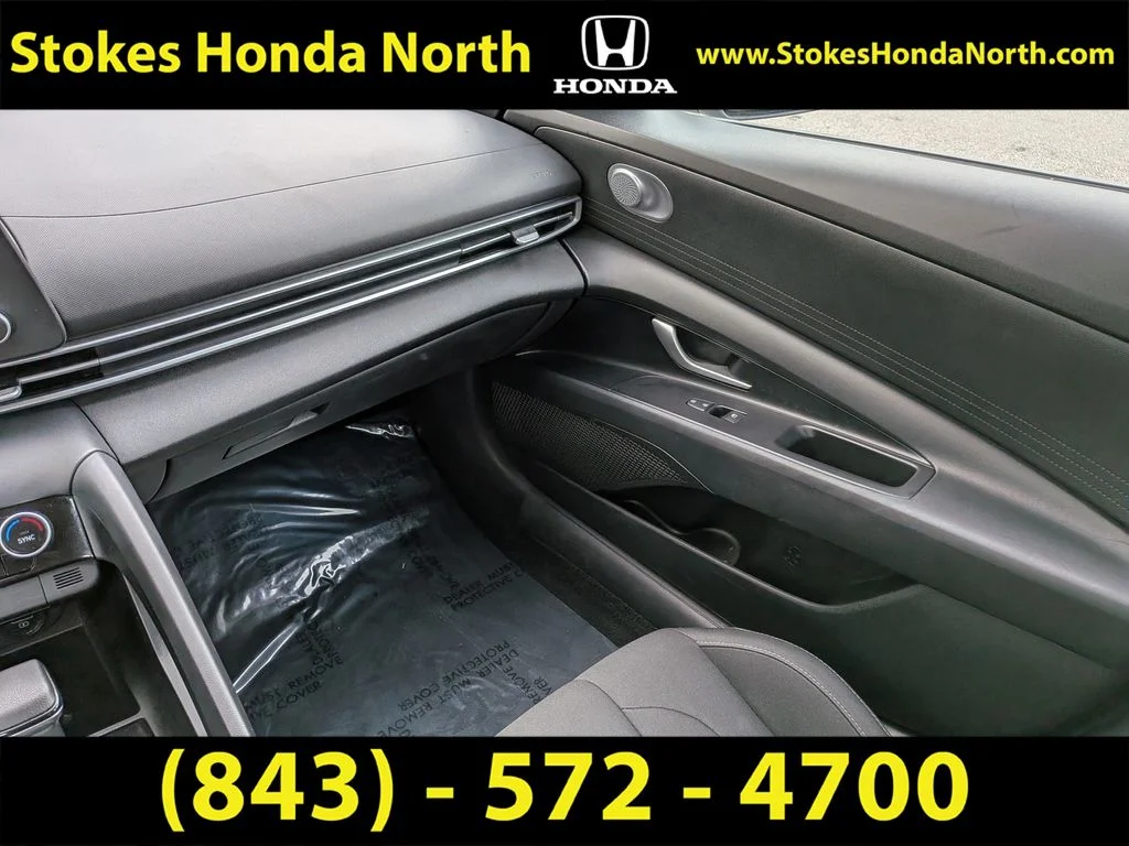 Used 2021 Gray Hyundai SEL image 17