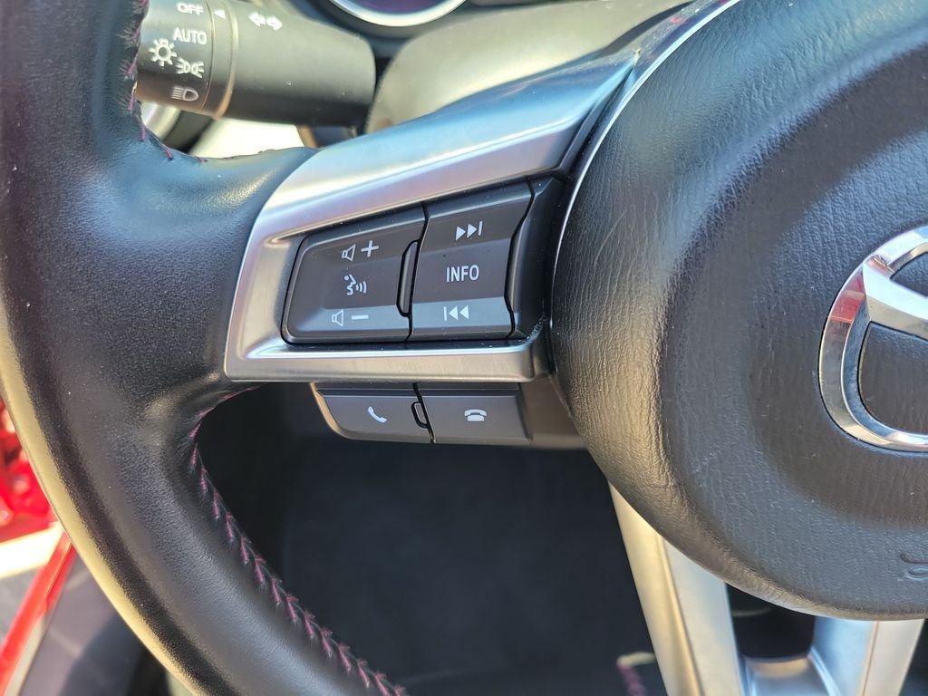 Used 2017 Red Mazda Grand Touring image 19