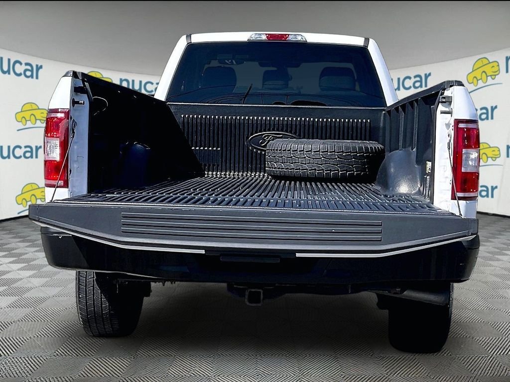 Used 2019 White Ford XL image 25