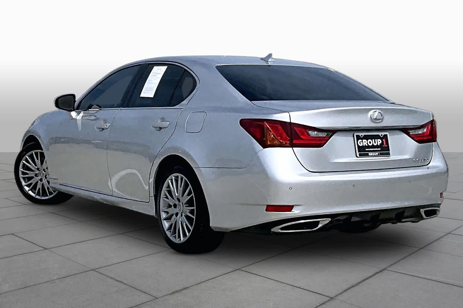 Used 2014 Liquid Platinum Lexus  image 11