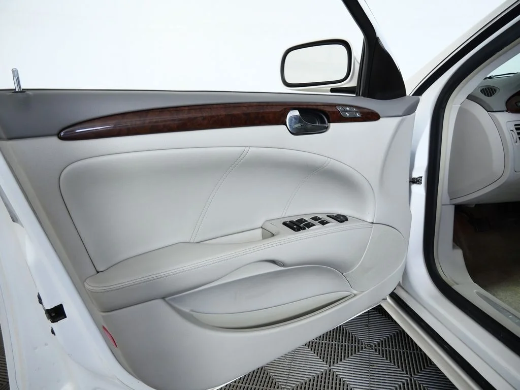 Used 2011 White Buick CXL image 14