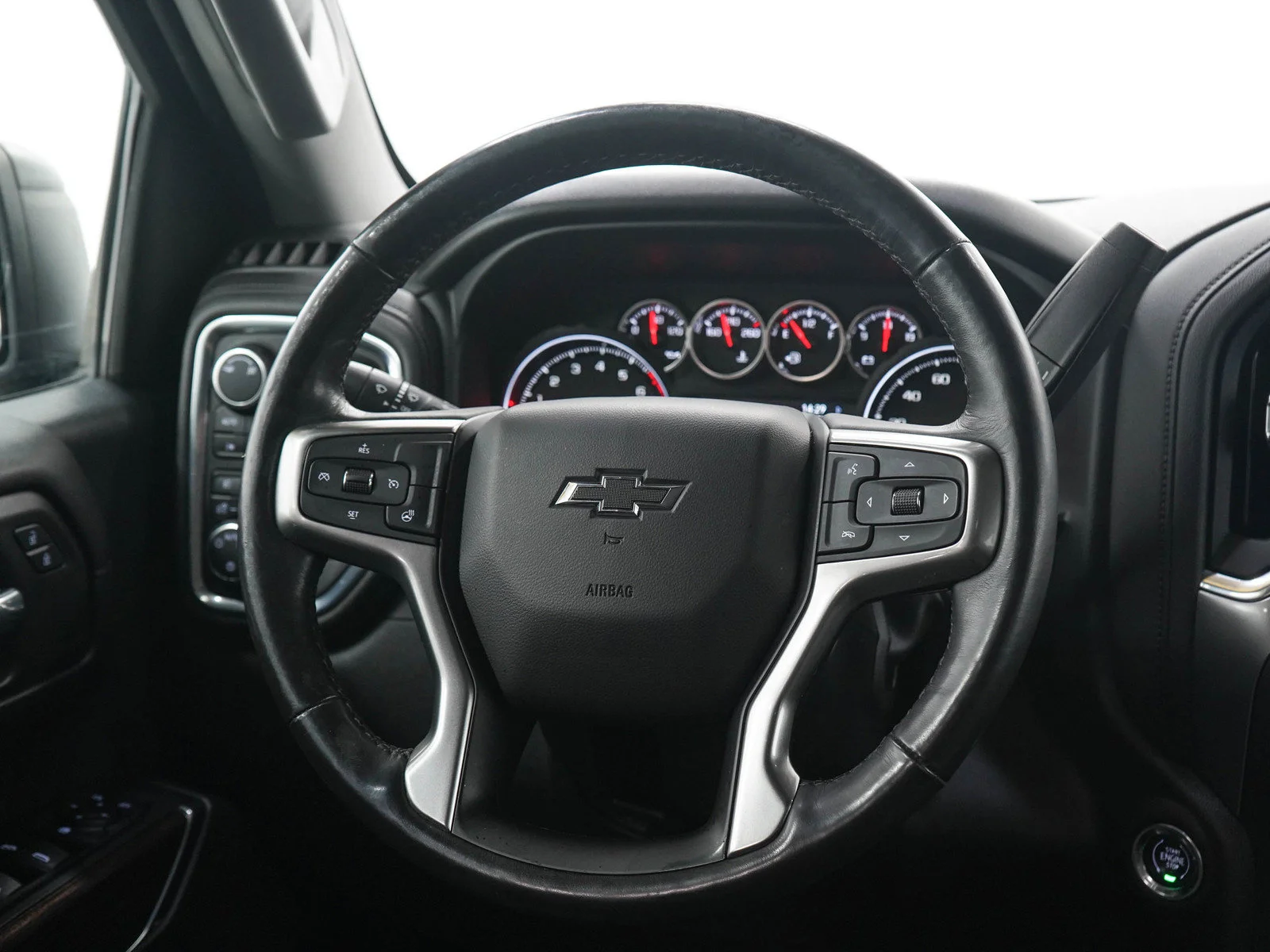 Used 2019 Satin Steel Metallic Chevrolet RST image 17