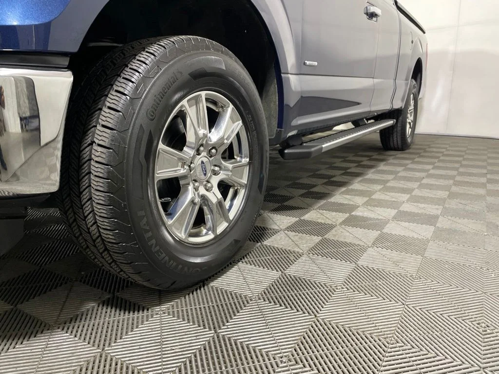 Used 2016 Blue Ford XLT image 21