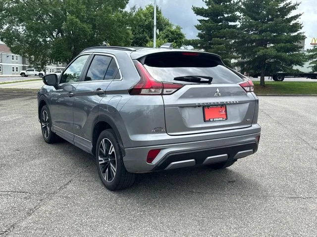 Used 2024 Silver Mitsubishi SEL image 7