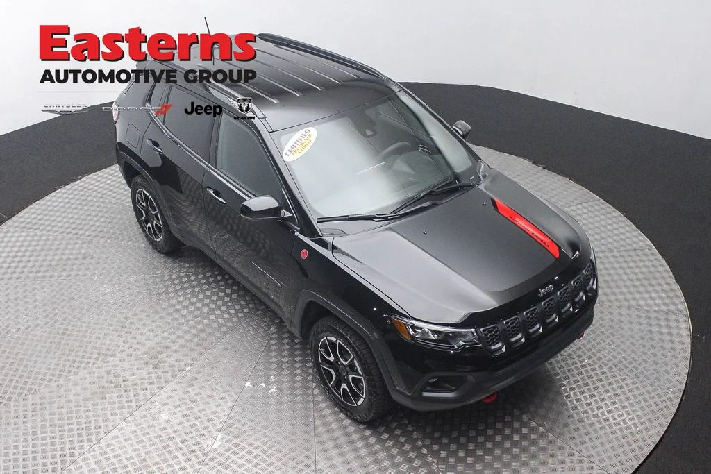 Certified Used 2025 Black Jeep Trailhawk image 3
