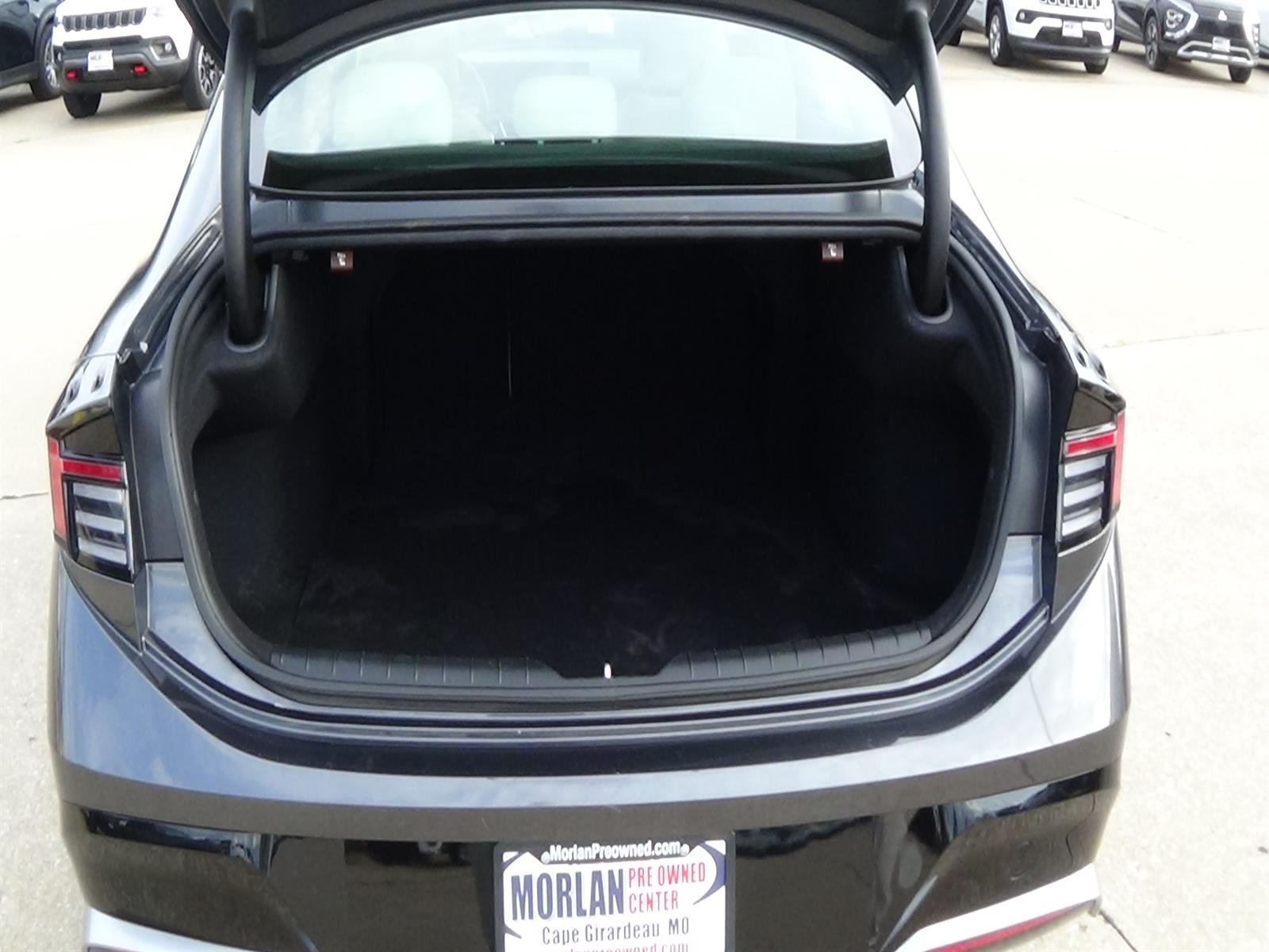 Certified Used 2025 Portofino Gray Metallic (t2g) Hyundai SEL image 10