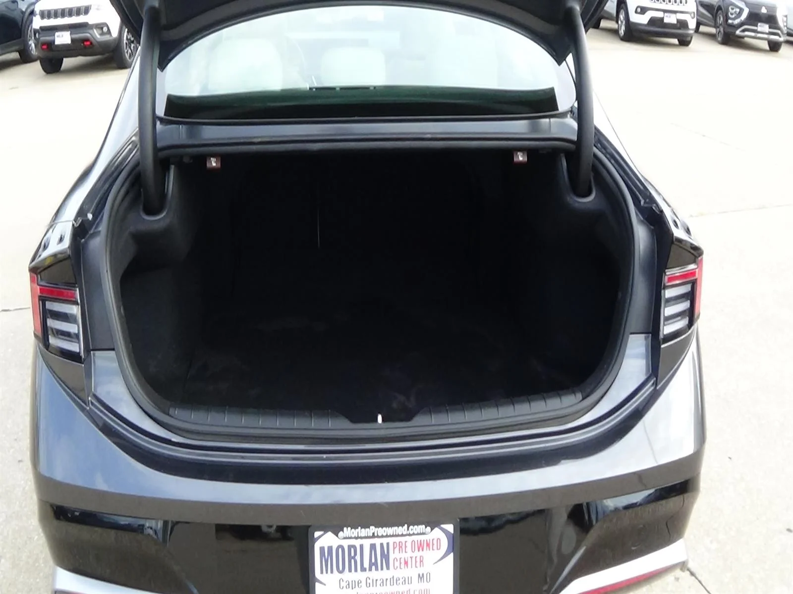 Used 2025 Portofino Gray Metallic (t2g) Hyundai SEL image 10