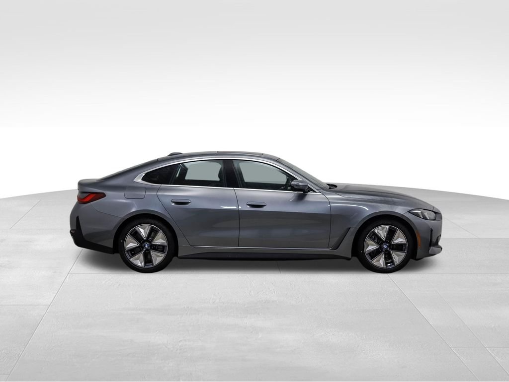 2025 BMW i4 40 - Photo 6