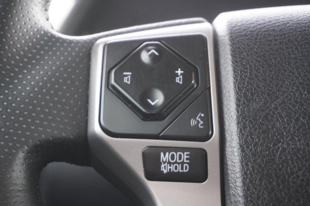 Used 2022  Toyota SR5 Premium image 26