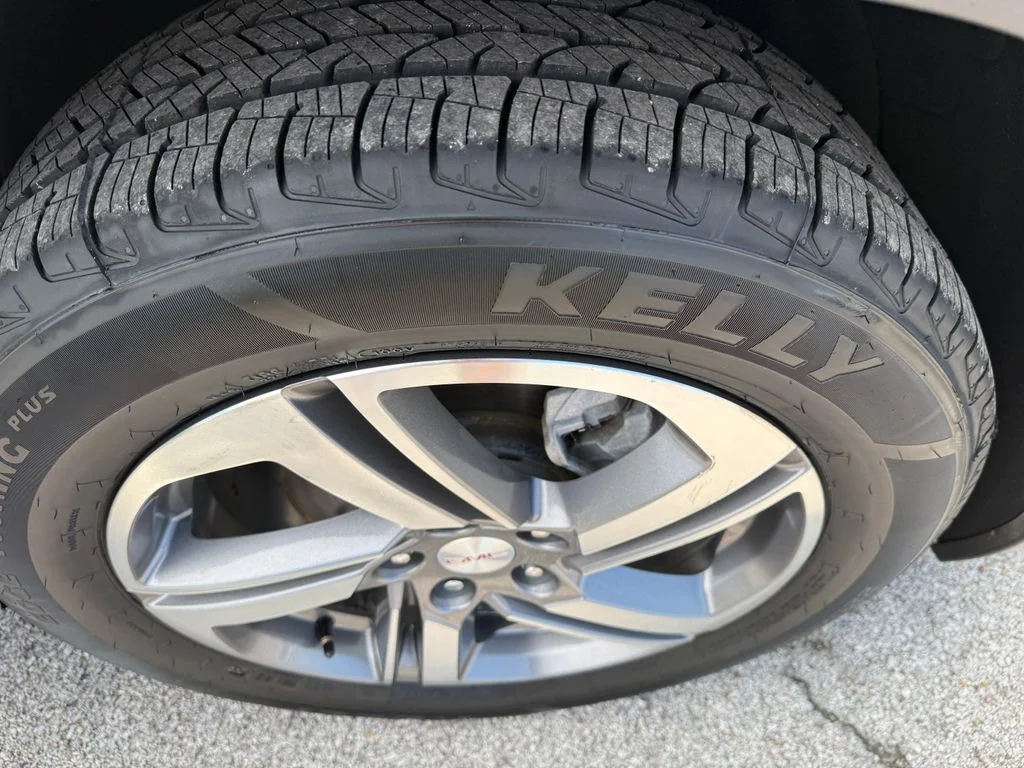 Used 2020 Gray GMC SLT image 8