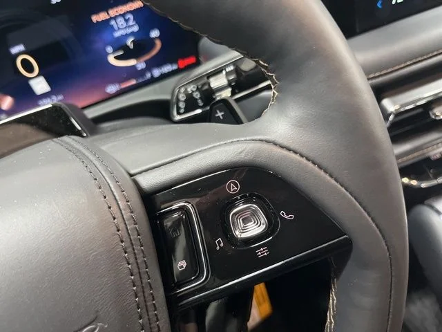 New 2026 Whisper Blue Metallic Clearcoat Lincoln Premiere® image 49