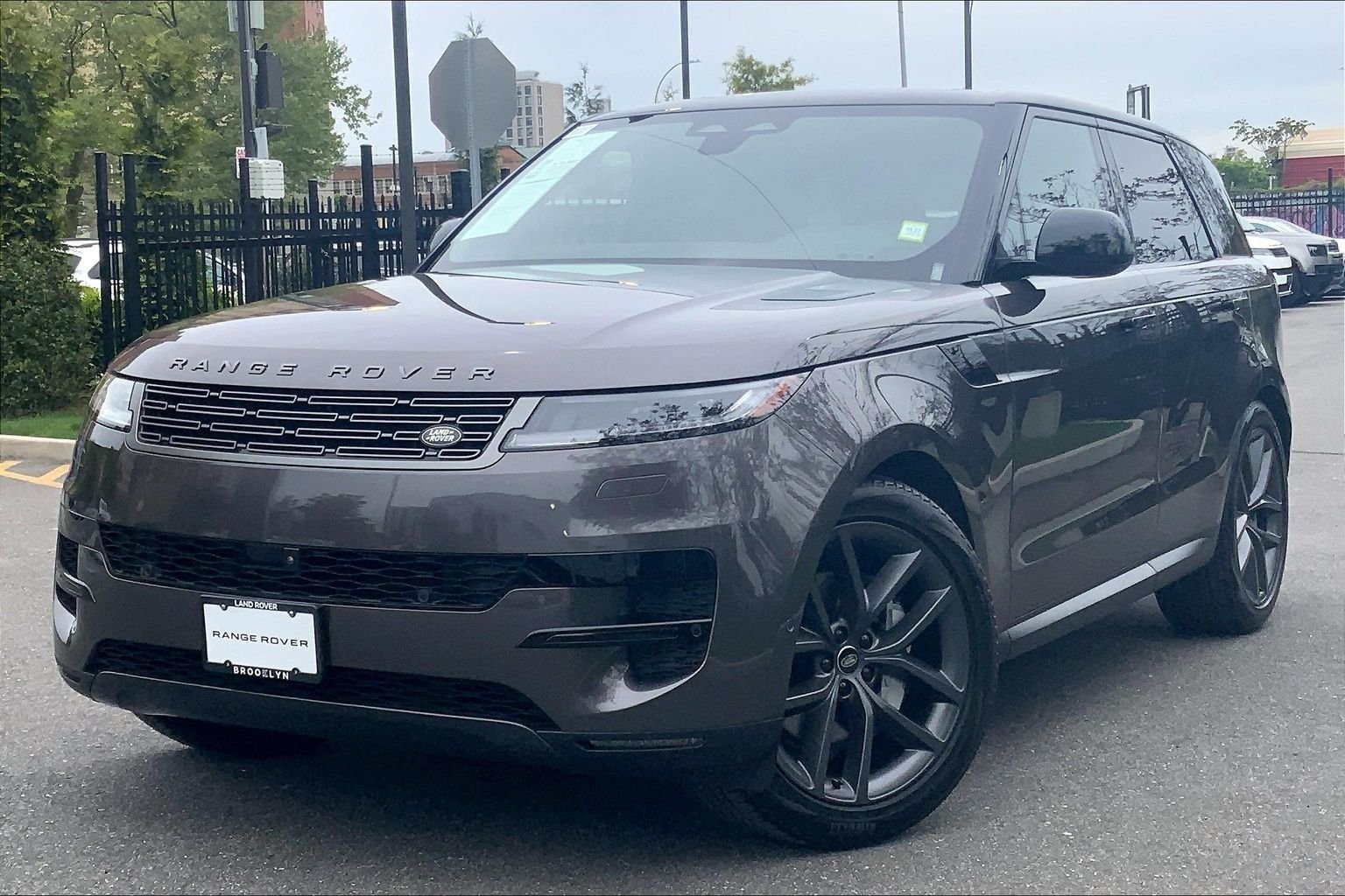 2025 Land Rover Range Rover Sport P360 SE MHEV's photo