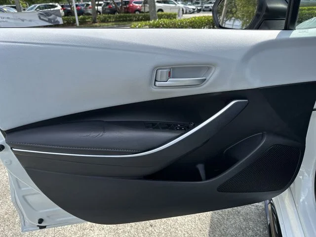 2021 Toyota Corolla SE - Photo 13