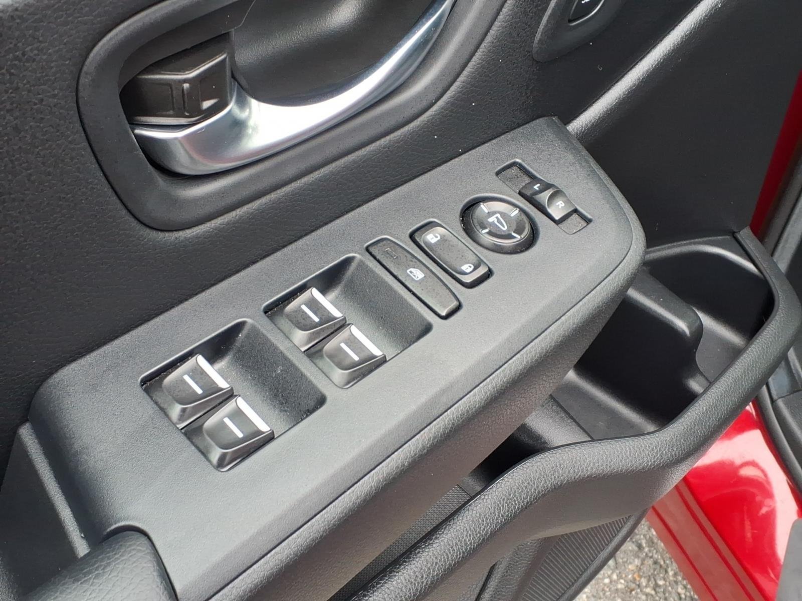 Used 2025  Honda Touring image 19