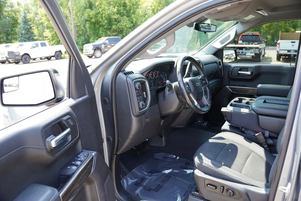 Certified Used 2019 Satin Steel Metallic Chevrolet RST image 14