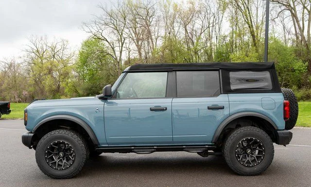 Used 2022 Blue Ford Black Diamond image 9