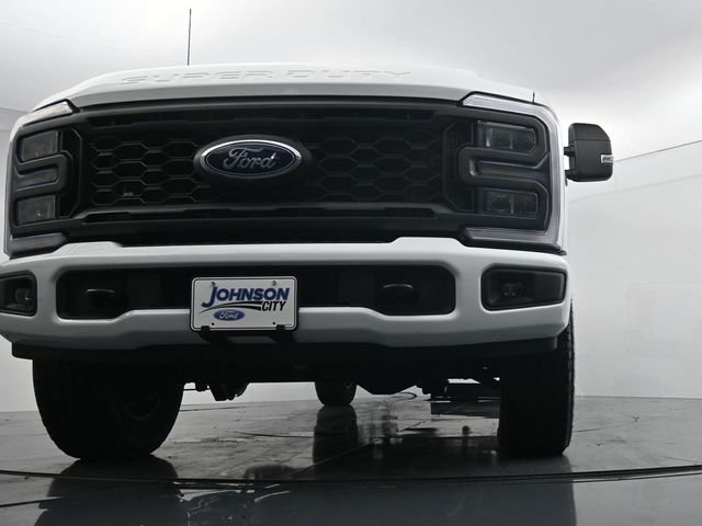 Used 2026 White Ford XL image 26