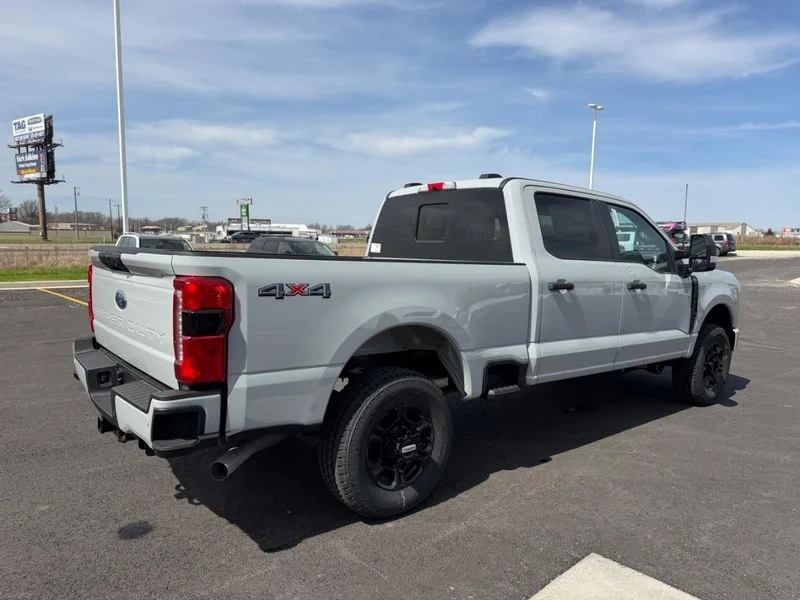 New 2026 Avalanche Ford F-250® XL image 5