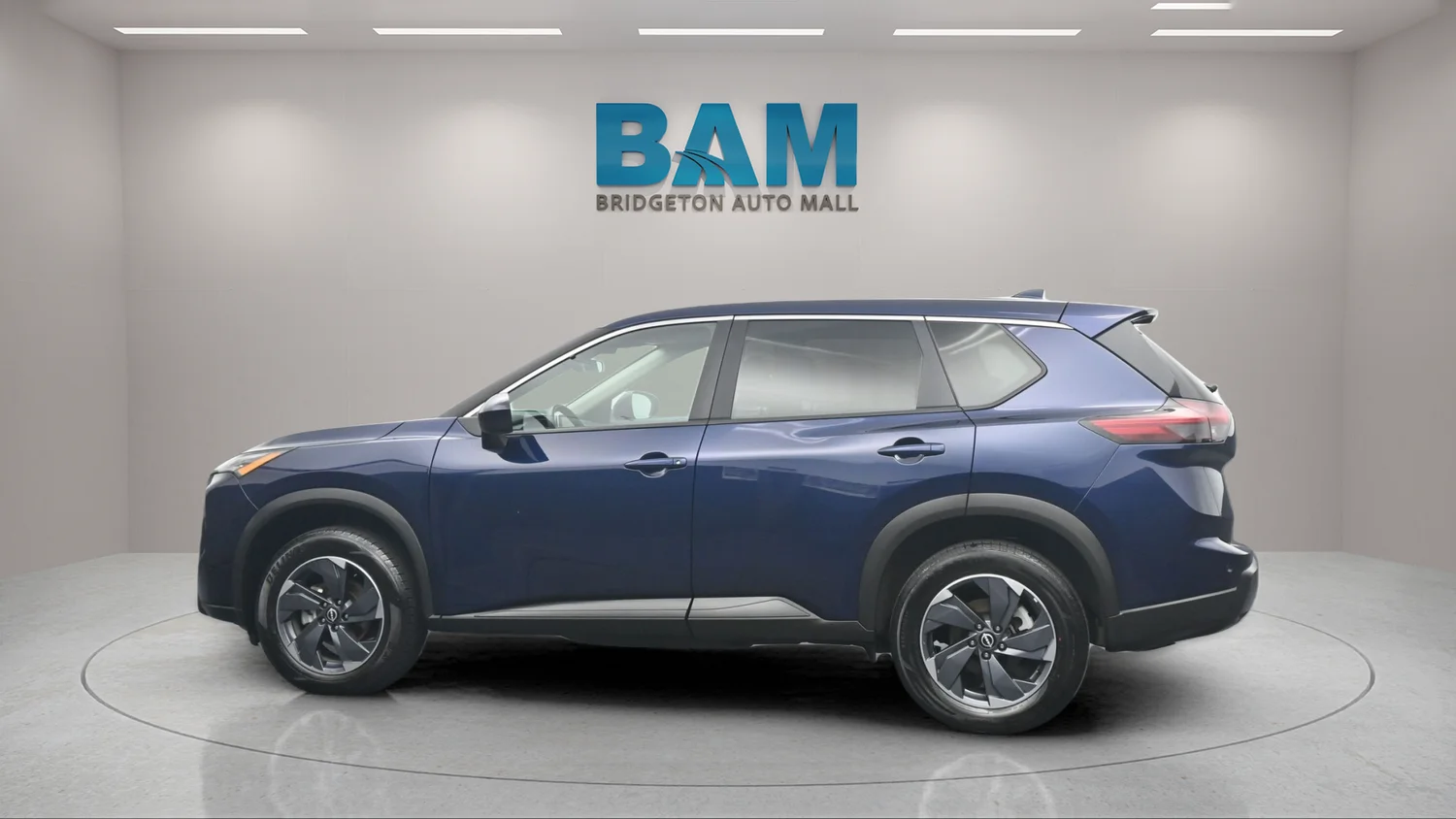 Used 2025 Blue Nissan SV image 5