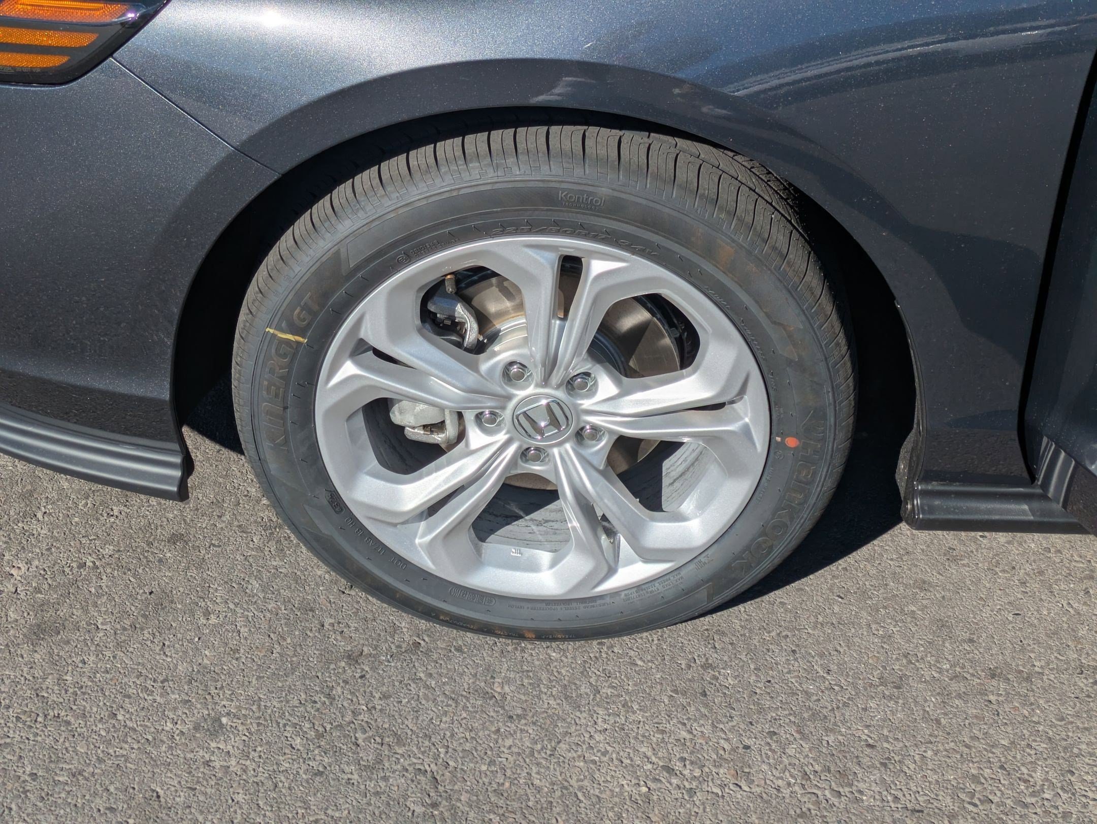 New 2026 Meteorite Gray Metallic Honda LX image 10