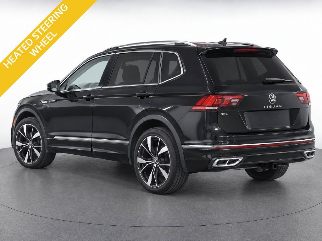 Used 2024 Black Volkswagen 2.0T SEL R-Line image 4
