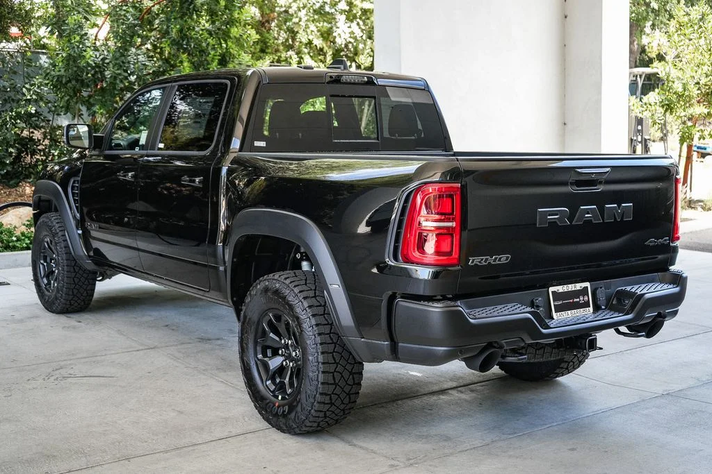 New 2026 Diamond Black Crystal Pearl-Coat Exterior Paint RAM RHO image 4