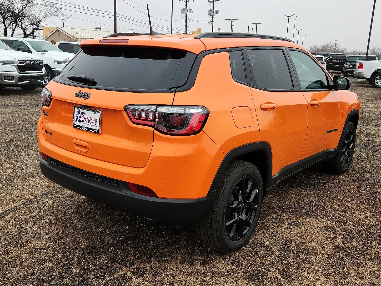 New 2026 Orange Jeep LATITUDE ALTITUDE 4X4 image 4