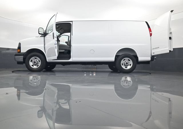 2026 GMC Savana Cargo Work Van - Photo 36