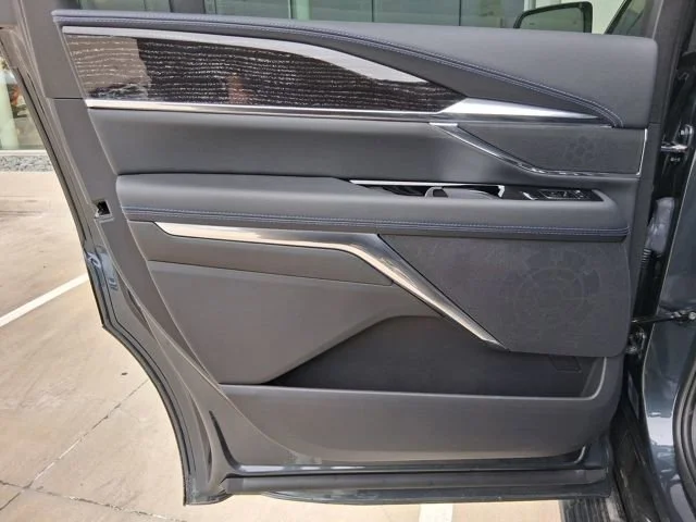 2026 Cadillac Escalade IQ Luxury - Photo 25