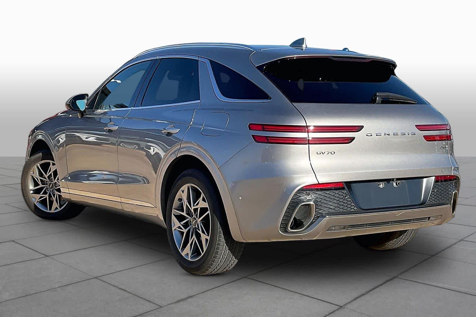 Used 2022 Savile Silver Genesis 2.5T image 10