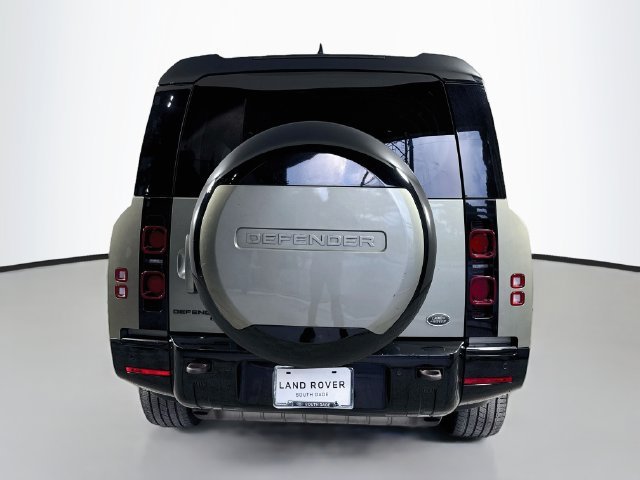 Certified Used 2023 Green Land Rover X-Dynamic SE image 6